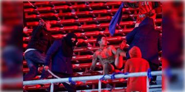 Read more about - Argentina vs Chile | ফুটবল ম্যাচে ধারালো অস্ত্র-লাঠি দিয়ে হামলা! মৃত্যু ৩ সমর্থকের, গুরুতর আহত ২০! আটক অন্তত ১০০!