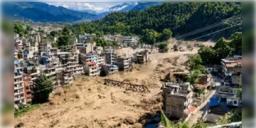 Read more about - Nepal Flood | নেপালে বিপর্যয়ে অন্তত ৪,৫০০ নিখোঁজ, ভারতীয় রয়েছেন প্রায় ৩০০!  মৃত্যু ৯০০ পার!