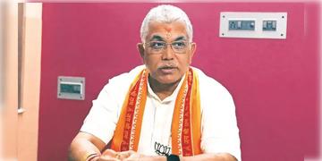 Read more about - Dilip Ghosh | সোশ্যাল মিডিয়ায় কুৎসা, তদন্তের আর্জি জানিয়ে লালবাজারে দিলীপ ঘোষ