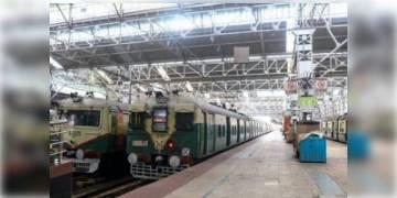 Read more about - রাজ্যে স্বাভাবিকভাবে লোকাল ট্রেন চালুর প্রস্তাবে রাজ্য সরকারকে চিঠি রেলের