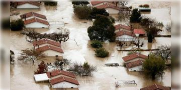 Read more about - Flood | ৮ ঘণ্টায় ৪৯১ মিলিমিটার বৃষ্টি! হড়পা বানে অন্তত ৫১ জনের মৃত্যু! ধ্বংসস্তূপে পরিণত হয়েছে স্পেন