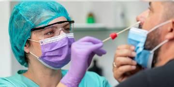 Read more about - 'কোভিড নেগেটিভ' রিপোর্ট বাধ্যতামূলক, টুইট করে জানাল কলকাতা এয়ারপোর্ট অথোরিটি