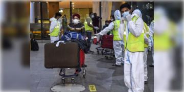 Read more about - বিদেশ থেকে দেশে ফিরলে আর 'গৃহবন্দী' নয় নিয়ম শিথিল কেন্দ্র প্রশাসনের ।