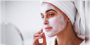 Read more about - ত্বকের জেল্লা ফিরে আসবে সাধারণ তিন টোটকায়, রান্নাঘরেই লুকিয়ে রয়েছে ত্বকচর্চার এই ব্রহ্মাস্ত্র