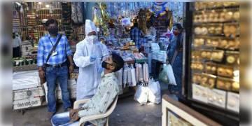 Read more about - ১লা ডিসেম্বর থেকে স্বরাষ্ট্র মন্ত্রক জারি করল নয়া কোভিড বিধি !