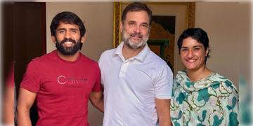 Read more about - Vinesh Phogat and Bajrang । কংগ্রেসে যোগ কুস্তিগির ভিনেশ ফোগাট এবং বজরং পুনিয়ার, লড়বেন হরিয়ানা বিধানসভা নির্বাচনে