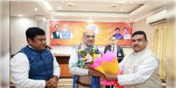 Read more about - Amit shah । বঙ্গবিজেপির রাজ্য সভাপতির চেয়ারে এবার বসবে কে? অমিত শাহের সাথে দীর্ঘক্ষন আলোচনায় শুভেন্দু