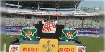 Read more about - Bangladesh | খেলোয়াড়দের তীব্র প্রতিবাদ-প্রকাশ্য বয়কট, অনির্দিষ্টকালের জন্য থমকে গেলো বাংলাদেশ প্রিমিয়ার লিগ