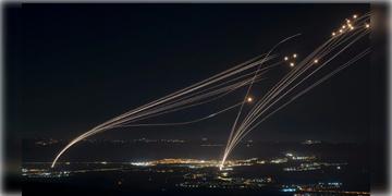 Read more about - Israel-Hezbollah | ইজরায়েলের আক্রমণের পাল্টা জবাব দিলো হেজবোল্লা! অন্তত ৩৪০টি মিসাইল ছুড়লো লেবাননের জঙ্গি গোষ্ঠী