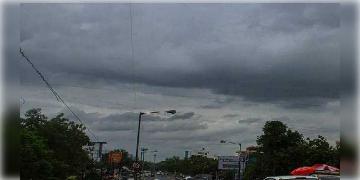 Read more about - ফের বর্ষা শুরুর পূর্বাভাস! বঙ্গোপসাগরে তৈরী হচ্ছে আরও এক ঘূর্ণাবর্ত