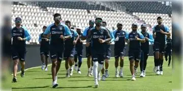 Read more about - ইংল্যান্ডে বিরাটের শিবিরে দুই ক্রিকেটারের শরীরে মিলল করোনা ভাইরাস