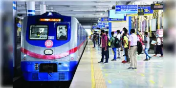 Read more about - Kolkata Main-Line Metro Time Change | টালিগঞ্জ থেকে নিউ গড়িয়া মেট্রো রুটের সময় বদল!