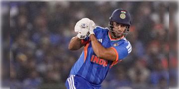 Read more about - India vs New Zealand | নিয়মরক্ষার ম্যাচে হার ভারতের, "মেন্ ইন ব্লু"-র প্রাপ্তি রিঙ্কু-শিবমের দুধর্ষ ব্যাটিং