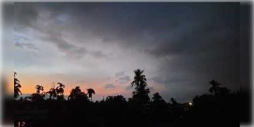 Read more about - ফের নিম্নচাপের ভ্রুকুটি রয়েছে বঙ্গোপসাগরে, সামান্য বাড়তে পারে তাপমাত্রা!