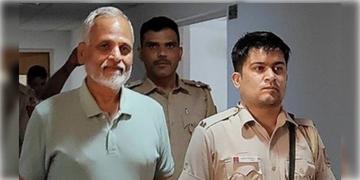 Read more about - Satyendra Jain | ২ বছর পর জেলমুক্ত দিল্লির প্রাক্তন স্বাস্থ্যমন্ত্রী, অবশেষে জামিন পেলেন সত্যেন্দ্র জৈন