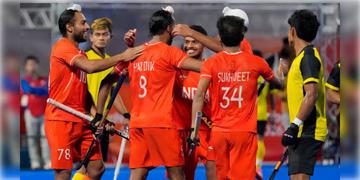 Read more about - Asian Games Hockey | এশিয়ান গেমসে সোনার বন্যা, হকিতে মালয়েশিয়াকে উড়িয়ে ইতিহাস গড়ল ভারত!