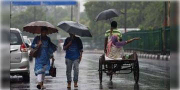 Read more about - Weather Update | ভ্যাপসা গরমে জেরবার কলকাতা, বৃষ্টির স্বস্তি মিলবে কি? একনজরে মহানগরীর আজকের আবহাওয়া আপডেট