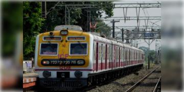 Read more about - Local Train | বাতিল ১৬৬টি লোকাল ট্রেন! ১০ দিনে ১১ জোড়া এক্সপ্রেস ট্রেনের যাত্রাপথেরও পরিবর্তন!