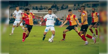 Read more about - East Bengal vs Jamshedpur FC | ঘরের মাঠে এগিয়ে থেকেও হার লাল হলুদের, ২:১ গোলে জিতে গেলো জামশেদপুর