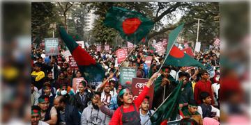 Read more about - Bangladesh | হাসিনা আমল ফুরোতেই ১৩ মাসে বাংলাদেশে গ্রেপ্তার প্রায় ৪৪ হাজার আওয়ামি লিগের নেতা-কর্মী!