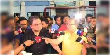 Read more about - Jadavpur University | যাদবপুরে ওয়েবকুপার সম্মেলনে বিশৃঙ্খলা, আক্রান্ত শিক্ষামন্ত্রী ব্রাত্য বসু