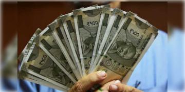 Read more about - Indian Economy । ৩ বছরে ভারতবাসীর মোট সঞ্চয় কমেছে প্রায় ১১ লক্ষ কোটি!