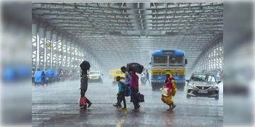 Read more about - Weather Update | বজ্রবিদ্যুৎ সহ বৃষ্টির আশঙ্কা, একনজরে কলকাতার আজকের আবহাওয়া আপডেট