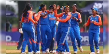 Read more about - India vs Sri Lanka | অনূর্ধ্ব ১৯ বিশ্বকাপে জয়ের হ্যাটট্রিক! শ্রীলঙ্কাকে ৬০ রানে পরাজিত করলো ভারতের মেয়েরা