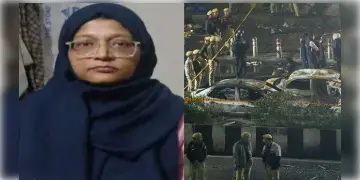 Read more about - Delhi 10/11 Blast | তুখোড় বিরিয়ানি রাঁধেন, চালান বন্দুক-ও! দিল্লি বিস্ফোরণের নেপথ্যে মহিলা চিকিৎসক শাহিন!