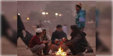 Read more about - আজ রাত থেকেই কমতে পারে তাপমাত্রা,  জাঁকিয়ে বসবে শীতের কামড়, অনুমান আবহাওয়াবিদদের !