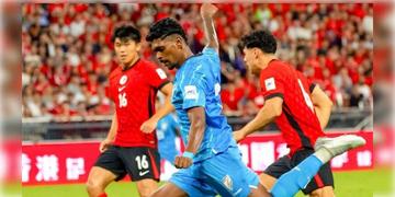 Read more about - Hong Kong vs India | হংকংয়ের বিরুদ্ধে পেনাল্টিতে স্বপ্নভঙ্গ, আরও ক্ষীণ হল ভারতের ২০২৭ সালে এশিয়ান কাপে খেলার আশা!
