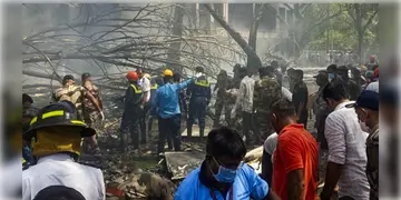 Read more about - Ahmedabad Plane Crash | DNA টেস্টের পর শনাক্ত ৯ যাত্রীর দেহ, ১ যাত্রীর দেহ ফেরানো হলো পরিবারের কাছে