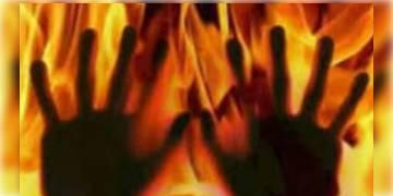 Read more about - বাংলাদেশে ভয়াবহ অগ্নিকাণ্ডে নিহত ৪, পুড়ে ছাই পঞ্চাশটি ঘর                                         
