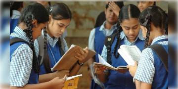 Read more about - CBSE Education Policy | ষষ্ঠ শ্রেণিতেই বাধ্যতামূলক থার্ড ল্যাঙ্গুয়েজ! ৭ দিনের মধ্যেই নয়া নিয়ম চালুর নির্দেশ CBSE বোর্ডের