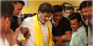 Read more about - Prashant Kishor | বিহারে রোড শো চলাকালীন প্রশান্ত কিশোরের গাড়িতে বাইকের ধাক্কা, পাঁজরে গুরুতর আঘাত পেলেন নেতা