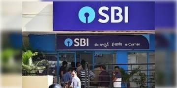 Read more about - ৩০ জুনের পর আধার ও প্যান লিঙ্ক না করা থাকলে সমস্যা হতে পারে লেনদেনে, জানাল স্টেট ব্যাঙ্ক অফ ইন্ডিয়া