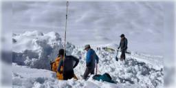 Read more about - Nepal Avalanche | নেপালে হিমলুং হিমাল শৃঙ্গে ভয়াবহ তুষারধস! মৃত ২ পর্বতারোহী, নিখোঁজ ১০!