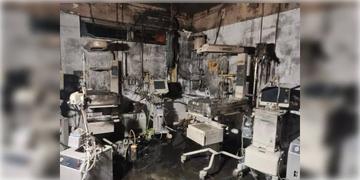 Read more about - Jhansi Hospital | হাসপাতালে অগ্নিকাণ্ডে মৃত্যু ১০ শিশুর! ঝাঁসির হাসপাতালে শিশু বিভাগে নার্সের গাফিলতিতে আগুন?