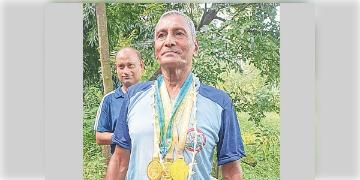 Read more about - Open Championship Meet | ৭৩ বছরে অ্যাথলেটিক ওপেন মিটে জোড়া সোনা জয়! দেশকে গর্বিত করলেন বাংলার 'তরুণ' অমল