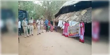 Read more about - শিকার উৎসব বন্ধ করতে তৎপর পুলিশ, ছৌ নাচে সচেতনতা বার্তা