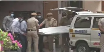 Read more about - বিজেপি সাংসদ রামস্বরূপ শর্মার অস্বাভাবিক মৃত্যু,  দিল্লিতে উদ্ধার ঝুলন্ত দেহ