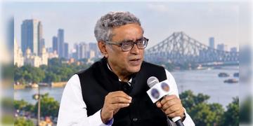 Read more about - Swapan Dasgupta | "বই বিক্রি করতে দেবে না? তারা কারা?", বামেদের বুক স্টলে হামলার ঘটনায় প্রতিক্রিয়া স্বপন দাশগুপ্তের
