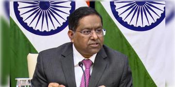 Read more about - Bangladeshi Illegal Migrants | ভারতে অবৈধভাবে বাস করছেন প্রায় আড়াই হাজার বাংলাদেশি! ”ফেরত পাঠানো হবে” বললেন রণধীর জয়সওয়াল!