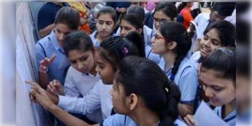 Read more about - Madhyamik 2025 | বেলা গড়ালেই মাধ্যমিক, সমস্যায় পড়লে ফোন করবেন কাকে? জেনে নিন হেল্পলাইন নম্বরগুলো