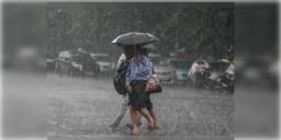 Read more about - Weather Update | বঙ্গোপসাগরের উপর অবস্থান করছে নিম্নচাপ, রাজ্যজুড়ে ব্যাপক বৃষ্টির সম্ভাবনা! কেমন থাকবে আজকের আবহাওয়া?