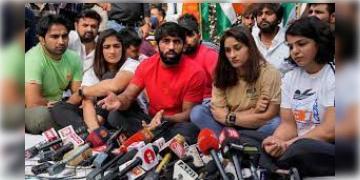 Read more about - WFI Election Null and Void | কুস্তি ফেডারেশনের নির্বাচন বাতিল, বড় দায়িত্বে অ্যাড হক কমিটি