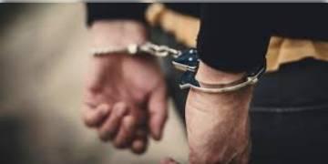 Read more about - উত্তর-পূর্ব রেলের উচ্চপদস্থ আধিকারিক গ্রেফতার, অভিযোগ সরকারি টাকা নয়ছয় করার 