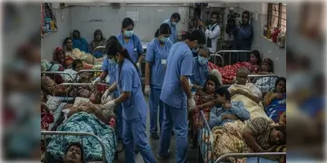 Read more about - Madhya Pradesh | পাইপলাইনের ছিদ্র দিয়ে ঢুকেছে নোংরা, দূষিত জল পান করে মৃত ৩, অসুস্থ শতাধিক!