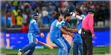 Read more about - IND vs NZ | 'ট্রমাটিক ম্যাচের ড্রামাটিক এন্ডিং', রাহুল-রোহিত ম্যাজিকে চ্যাম্পিয়ন্স ট্রফি ছিনিয়ে নিলো ভারত