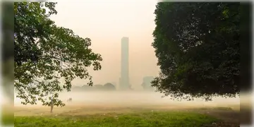 Read more about - Weather Update | দ্রুত নামছে তাপমাত্রার পারদ, শীতের কবলে মহানগরী কলকাতা